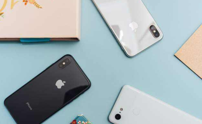 最近网上有消息称苹果准备给iPhone14进行全系提价，很多的小伙伴还不知道iPhone14全系列涨价是真的吗，今天小编就给大家带来了详细的介绍，有需要的小伙伴就一起来看看吧!  1  一、iPhone14要全系提价?  据快科技的报道，据上游供应链最新消息称，苹果预计会在7月中旬开始iPhone  14系列的最后试产，如果测试一切没有问题的话，那么接下来会在8月份开始小范围量产，真正的量产是在9月份。爆料内容提到，目前全球通胀，对应的各种原材料上涨，同时还有人力成本的提高，这倒逼苹果不得不提高iPhone  14系列的售价，当然苹果也会拉大同系列产品间的配置，来引导用户购买。有美国媒体也表示，不管台积电代工费用是否会对苹果提高，但是苹果芯片所需要的原材料已经大幅涨价，这就倒逼他们不得不提价，从而向消费者传导下去。  二、苹果涨价了你会买吗?  看到马上要出来的iPhone14系列要全部提高价格，很多人都会很诧异，因为iPhone13系列苹果可是费了好大劲才通过降价挽回了市场份额，然而这个时候却需要提高价格，这其中的逻辑在什么地方?首先，对于当前的iPhone系列手机来说，提高价格几乎是一个迫不得已的选择，因为在市场发展的过程之中，iPhone实际上面临着巨大的市场压力，在这样的情况之下，如果想要让iPhone有比较好的发展，有足够的利润水平，提高市场价格几乎是一个迫不得已的选择，最核心的原因是在产业上游各方的供应链生产体系之中，所有的供应链的原材料提供者都已经提高了市场价格，虽然苹果有极强的供应链控制能力，甚至于苹果能够通过自身的供应链来实现业务的超高速发展，还有可能把一部分的成本上涨压力转移给自己的供应链，但是这种做法都是短时间内的，从长期来看供应链的成本压力必然会传导到苹果手机之上，所以最终的结果苹果手机的涨价也是迫不得已的选择。  其次，我们观察到最近一段时间，全世界的手机都开始进入销量下滑的状态之中，在这样的情况之下面对着整个市场的压力，其实贵为苹果也不可能独善其身，所以我们看到苹果手机最好的选择就是提升自己的价格，因为相对于其他手机而言，苹果手机的用户对于价格的敏感程度是相对较低的，只要苹果手机涨价不是那么离谱，应该还是能够让消费者为苹果手机买单的，而且苹果手机涨价的成果是立竿见影的，一旦涨价了利润水平就会提升，有可能还会弥补之前的压力，所以对于当前的苹果手机而言，涨价成为了必不可少的一个选择。  第三，从长期市场发展的角度来看  短期的涨价虽然也是一个迫不得已的选项，但是实际上并不有利于苹果手机的发展，最核心的原因就是苹果手机的用户通过这些年的发展逐渐向市场证明苹果手机用户也是价格敏感型的用户，因为iPhone13降价之后，苹果手机的销量就有比较好的提升，能够非常明确的说明这个问题，在这样的大背景之下，苹果手机选择涨价无疑也是一个没办法的办法，归根到底还是要提升自己的整体成本控制能力，如果苹果手机能够在大家都涨价的情况之下保持价格不变甚至降价的话，无疑能够占据更多的市场份额。