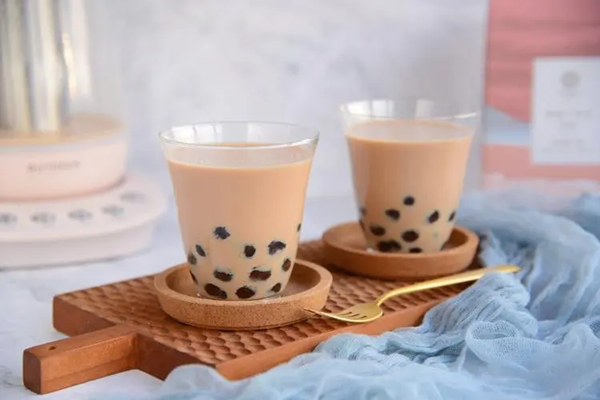 珍珠奶茶里的珍珠一般是什么做成